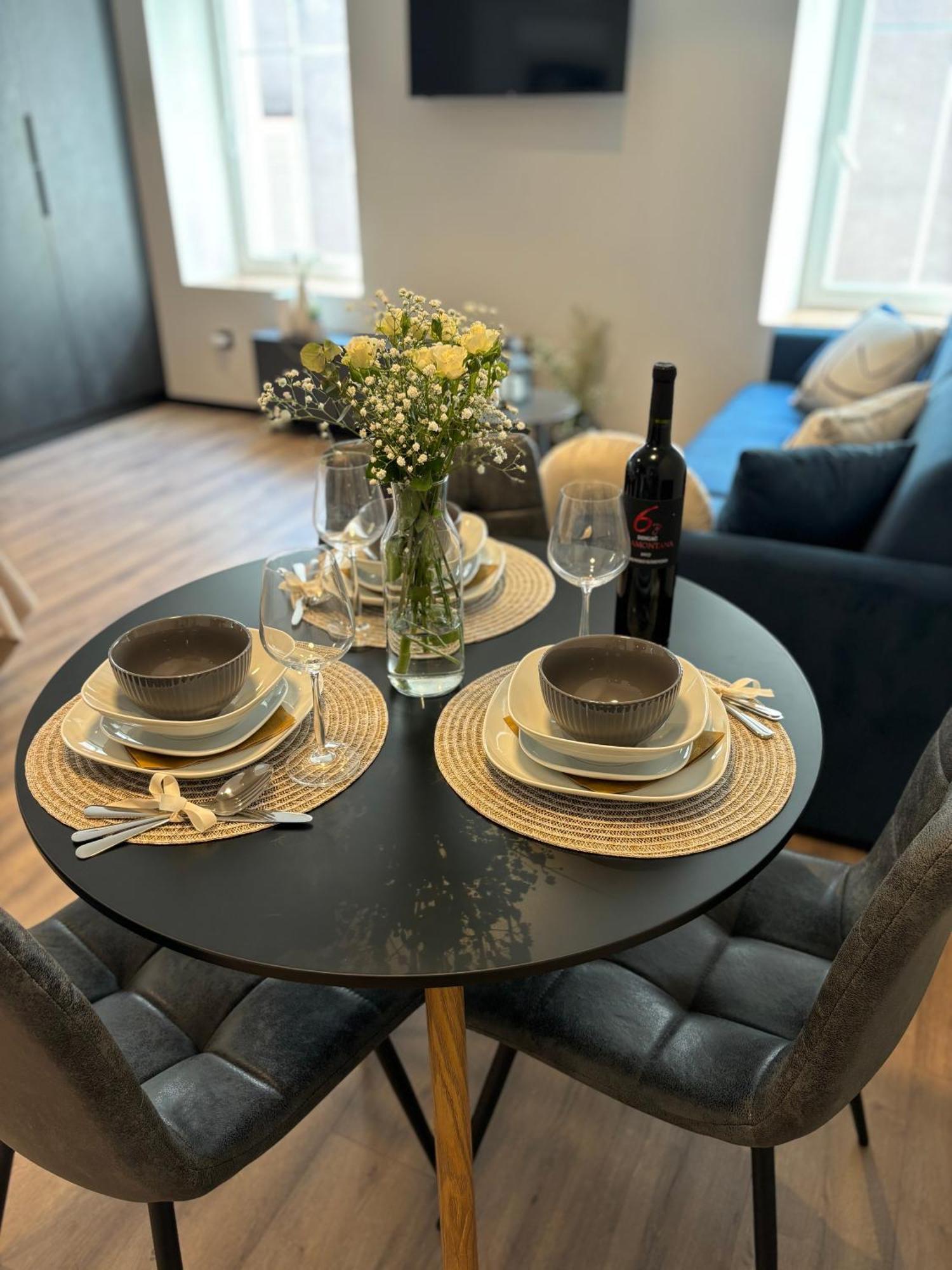 Studio Apartman Versi Old Town Zadar Zewnętrze zdjęcie