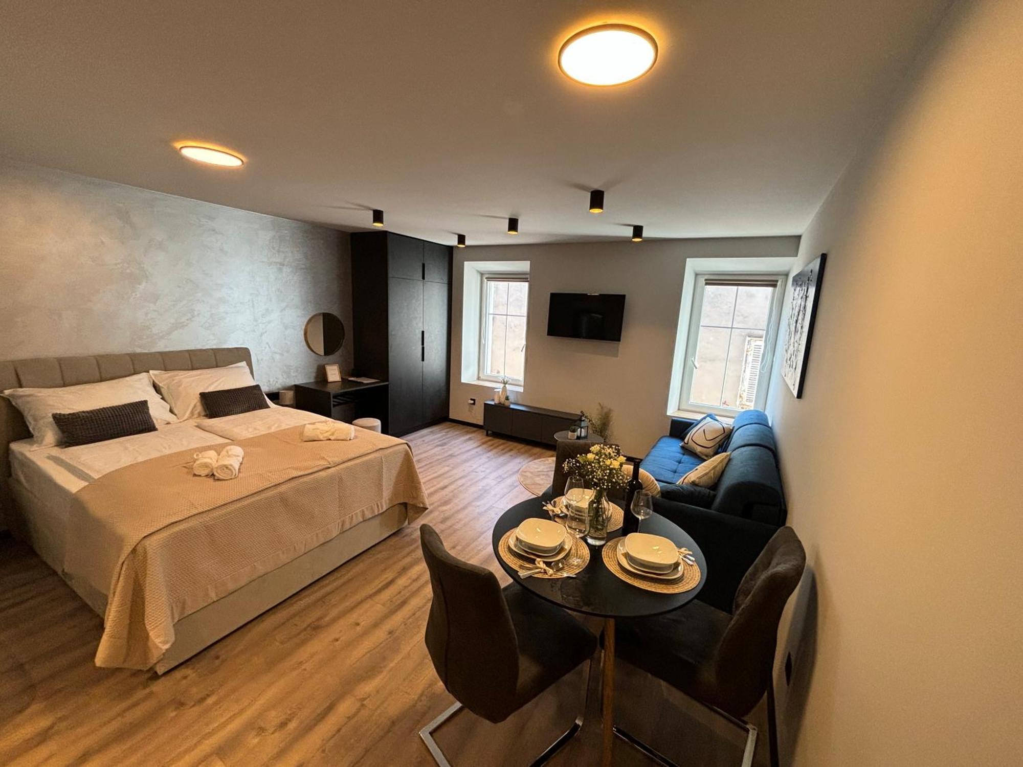 Studio Apartman Versi Old Town Zadar Zewnętrze zdjęcie